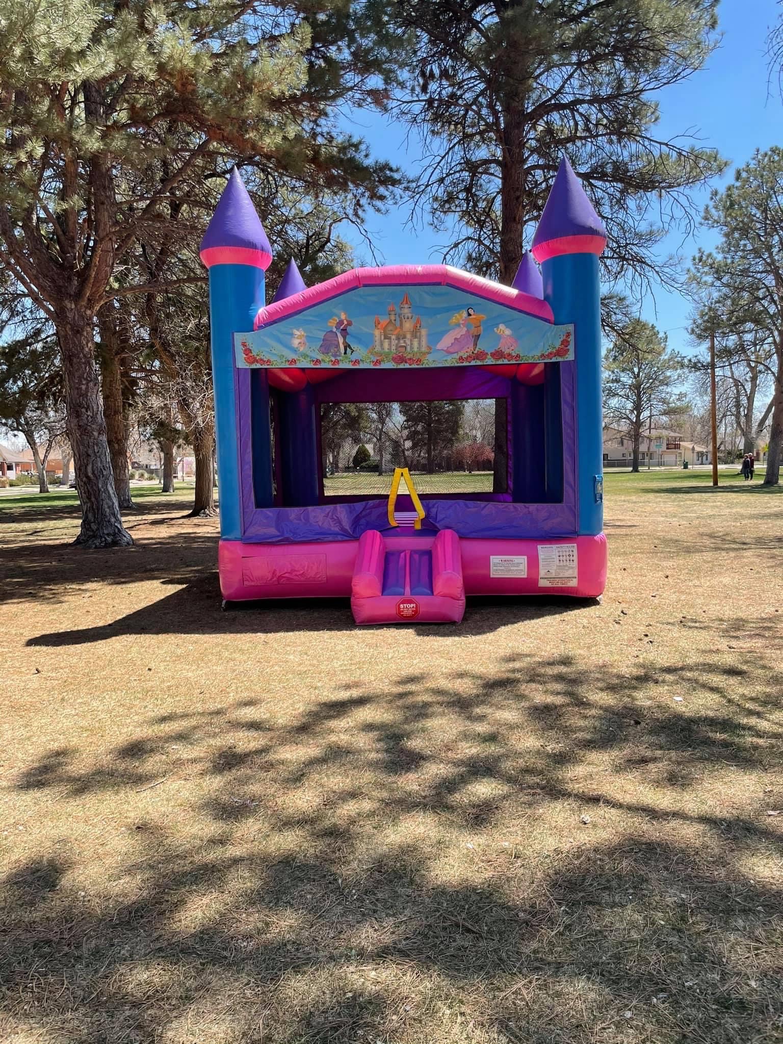 Royal Castle Bounce House rental in Pueblo and Colorado Springs - Colorado Bounce Club